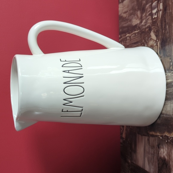 ❌SOLD❌Rae Dunn LEMONADE Pitcher - Picture 2 of 5